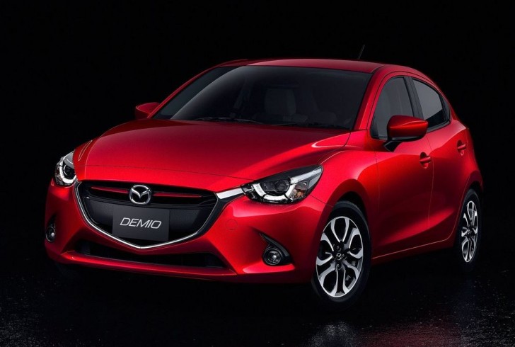 MAZDA DEMIO 2014 001