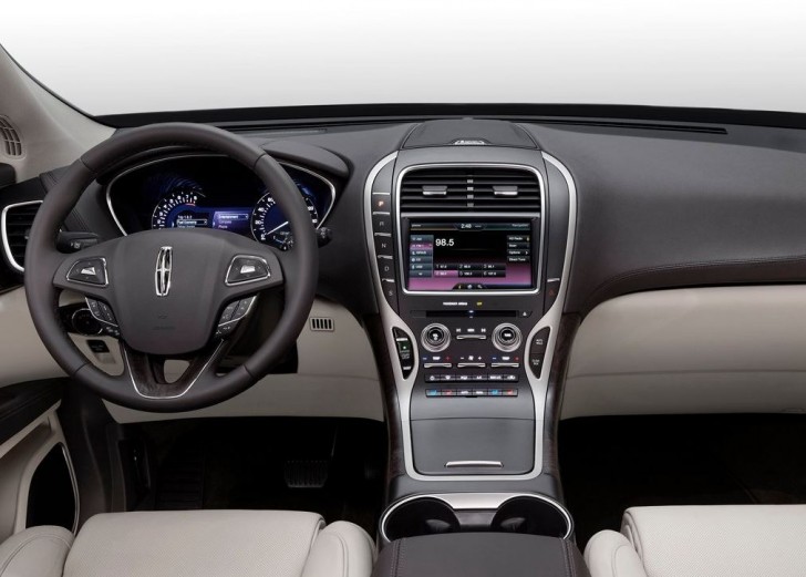 Lincoln MKX 2016 10
