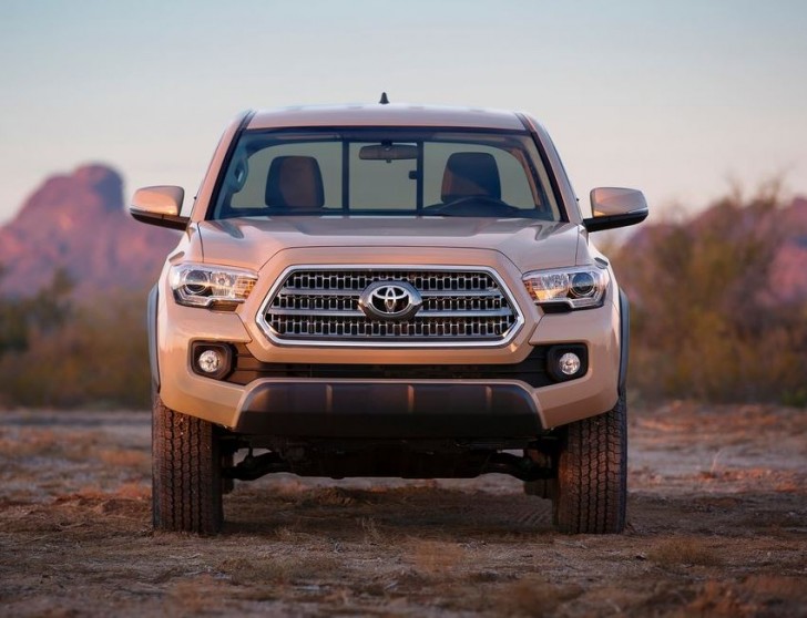 Toyota Tacoma TRD Off-Road 2016 02