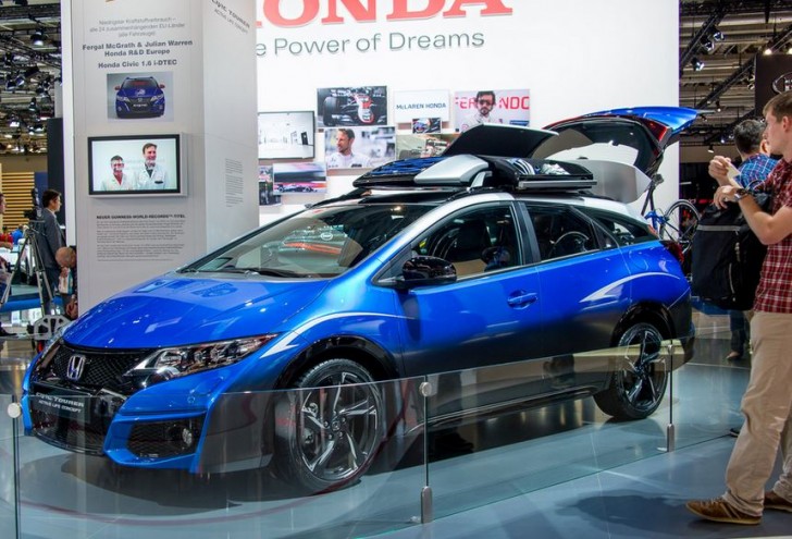 HONDA CIVIC TOURER ACTIVE LIFE CONCEPT 2015 05