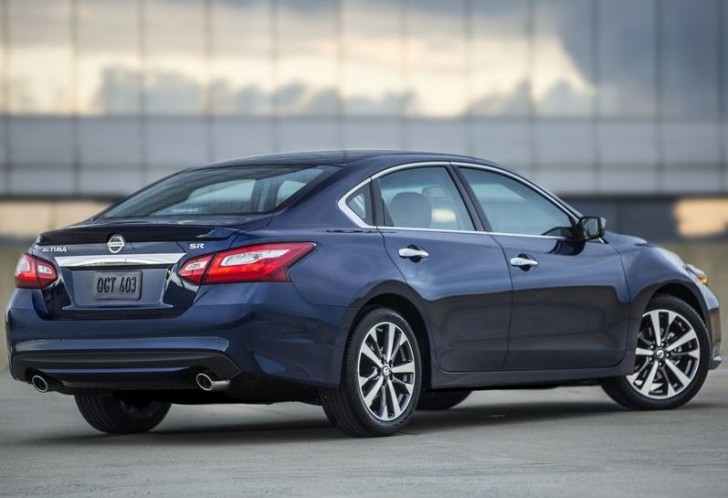 Nissan Altima SR 2016 04