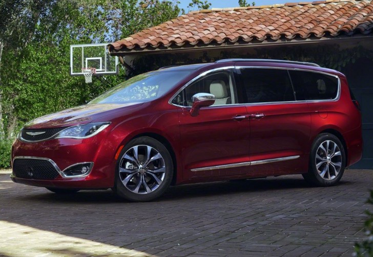 2017 Chrysler Pacifica 00