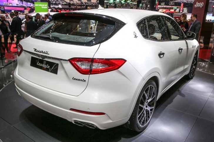 Maserati Levante 2017 24