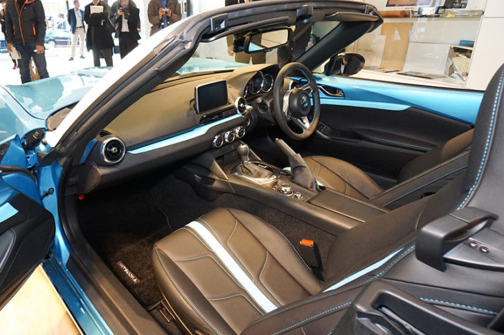 光岡「新型ロックスター」の実車がめちゃくちゃカッコいい! - NEWCAR-DESIGN 光岡「新型ロックスター」の実車がめちゃくちゃカッコいい! - NEWCAR-DESIGN