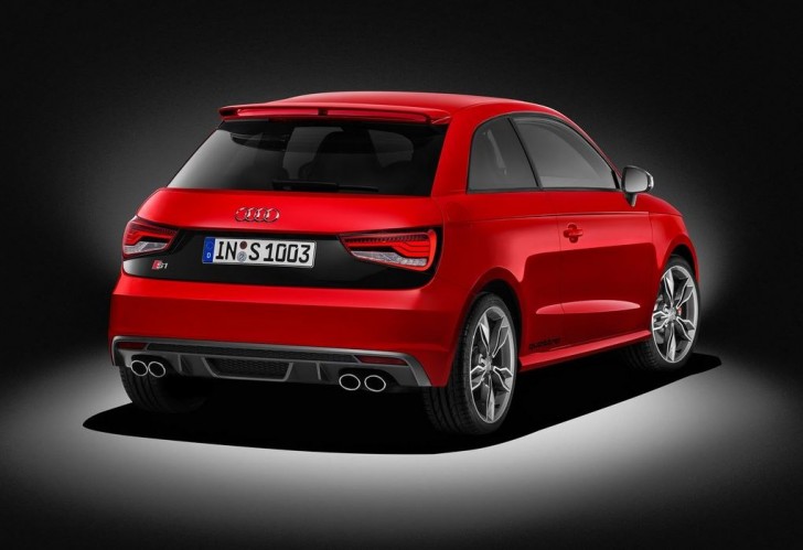 AUDI S1 2015 04