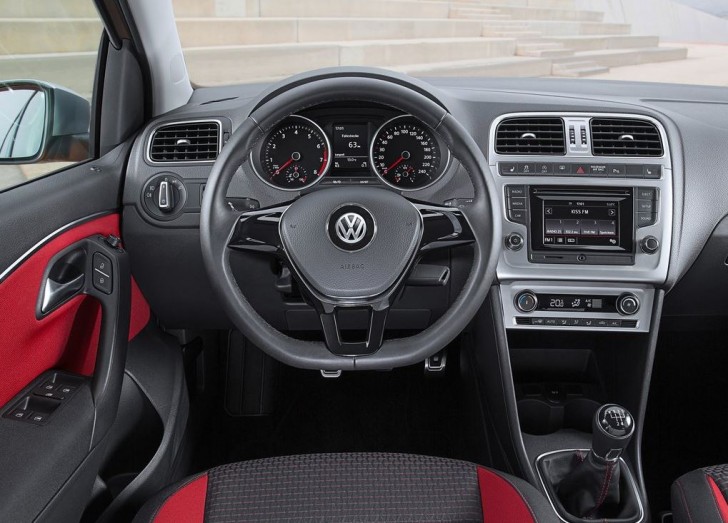 VW CrossPOLO 2014 10
