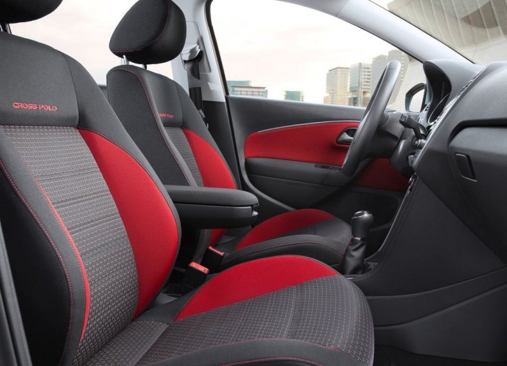 VW CrossPOLO 2014 11