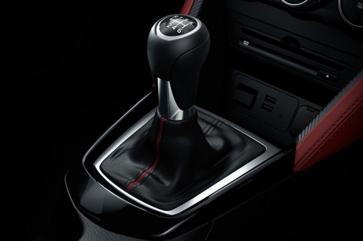 マツダ 新型CX-3 2015 17