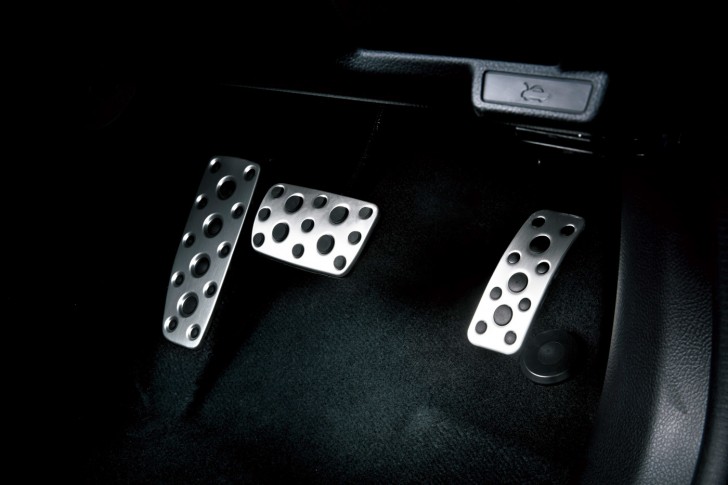imsa09g-sportpedal-1
