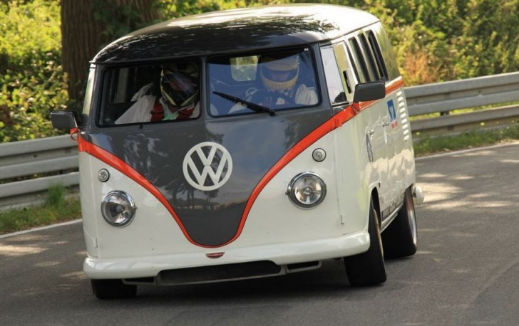 T1 Racing Bus Florida Vw Bus T1 Race Taxi : Das VW T1 Bulli Race Taxi im Einsatz – ERWIML
