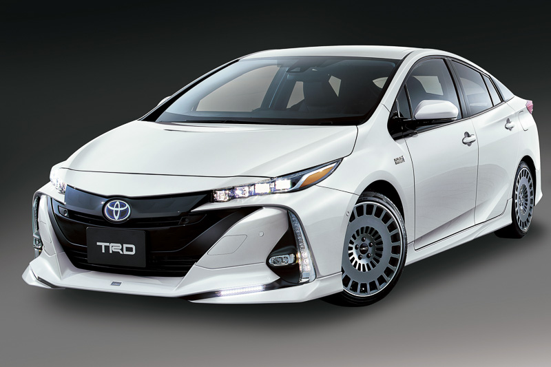 トヨタ 新型プリウスphv Trdモデル 発表 公式デザイン画像集 Newcar Design